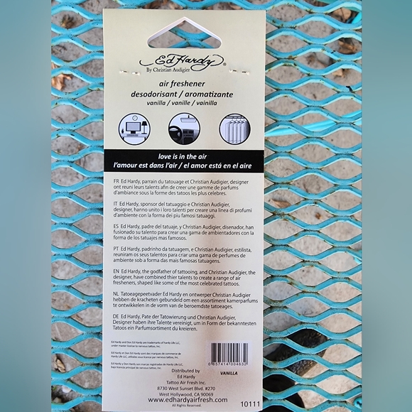 Ed hardy Car Air Freshner Love Is In The air series 24 Choices! - Picture 6 of 16